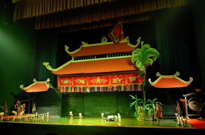 [영상] 하노이 수상인형극의 매력 속으로 '풍덩'