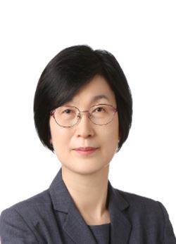Kumho Seokhwa reveals candidates for director including former Constitutional Judge Lee Jeong-mi,’decision to dismiss Park Geun-hye’