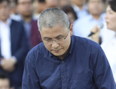 삭발한   자유한국당 황교안 대표