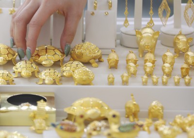 1년 4개월 만에 금값 최고치