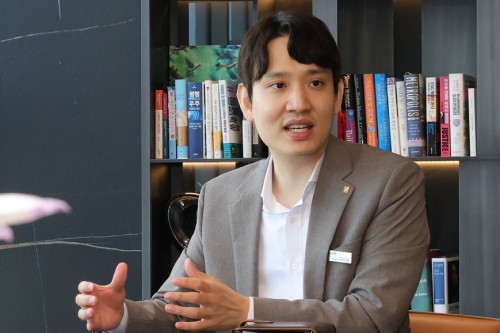 썸네일 이미지
