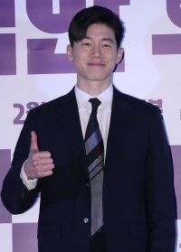 썸네일 이미지