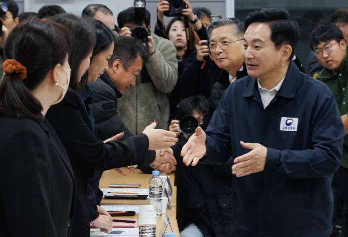 인사 나누는 원희룡 장관