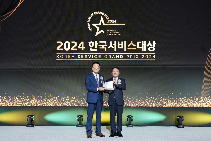 롯데건설, 2024 한국서비스대상서 ′아파트부문 종합대상·최고경영자상′ 수상