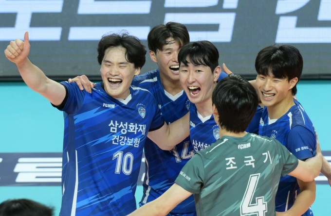 [프로배구] 복병 국군체육부대, 한국전력 3-1 제압 '이변'