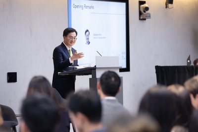 김동연 뉴욕서 세일즈 외교 강행군…투자 유치·바이 경기도·스타트업... - 뉴스 썸네일 이미지