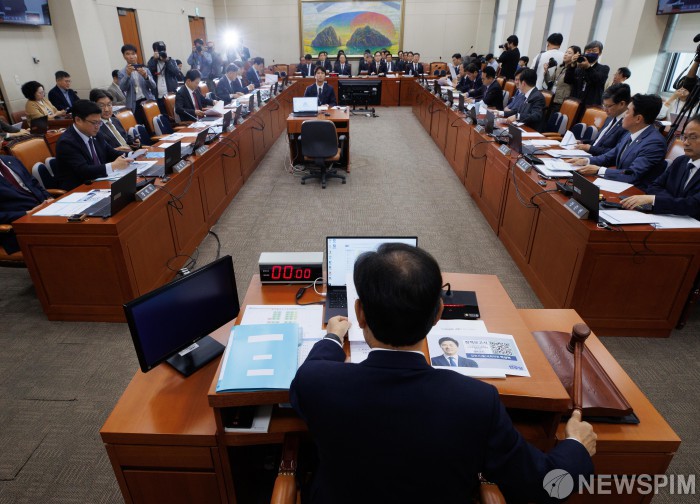 국회 정무위, 공정거래위원회 등 국정감사 실시