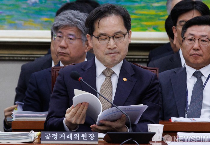 [국감] 공정위 대규모유통업법 개정안 '정산기한 20일' 질타…천준호 "쿠팡 봐주기 아니냐"