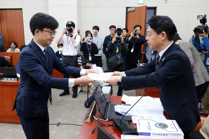 '김건희 대필 의혹' 설민신 교수, 국감 불출석 혐의로 약식 기소