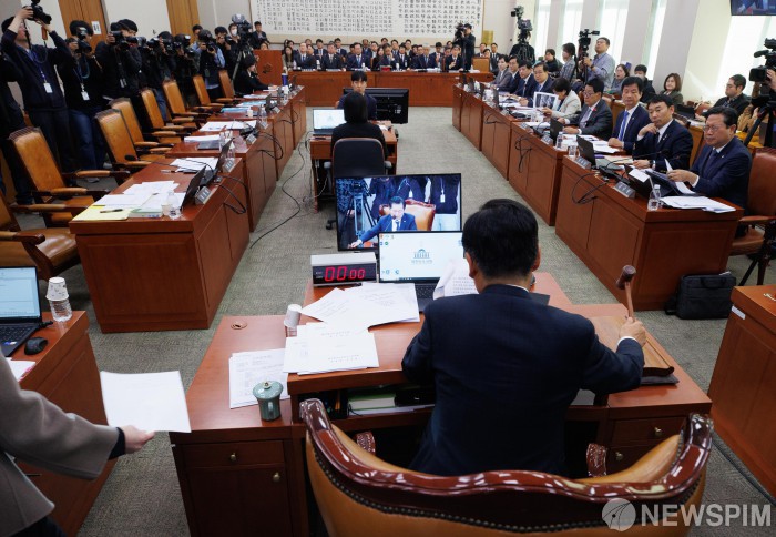 국회 법사위, 검찰 특활비·특경비 전액삭감 예산안 통과