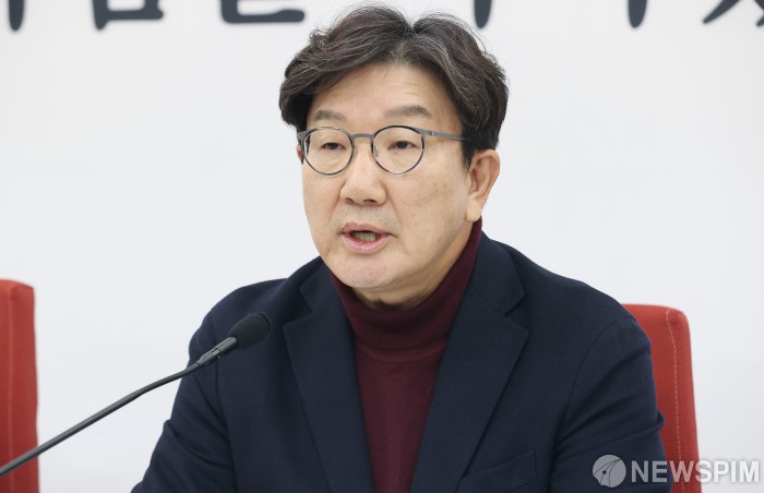 권성동 권한대행 "내란·김여사 특검법, 국정·여당 마비시키려는 野 속셈"