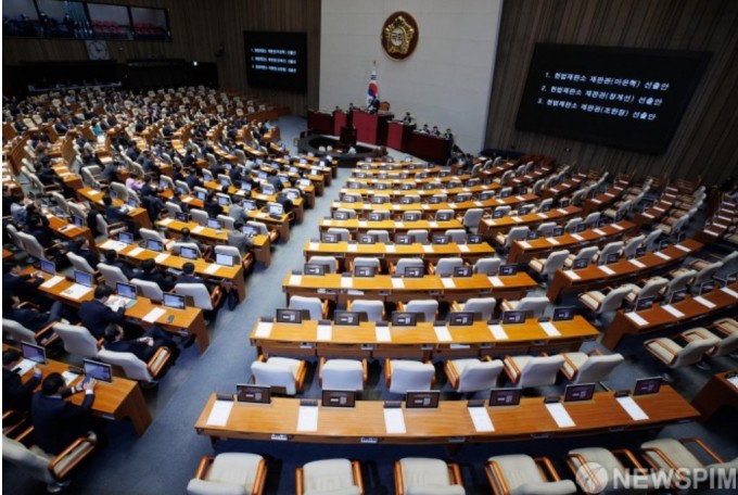 [ANDA 칼럼] 빨간 약 드실래요? 파란 약 드실래요?