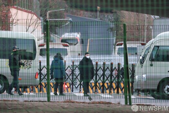 김선호 국방대행 "尹 체포영장 집행 저지에 군 병력 투입 맞지 않다"