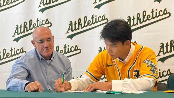 [MLB] '제2의 오타니' 꿈꾸는 18세 모리이, 오클랜드와 22억 계약