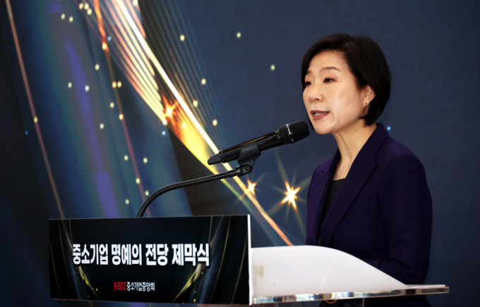 오영주 "美 보호무역, 중소기업인 어려움 가중… 정부 차원서 노력할 것"