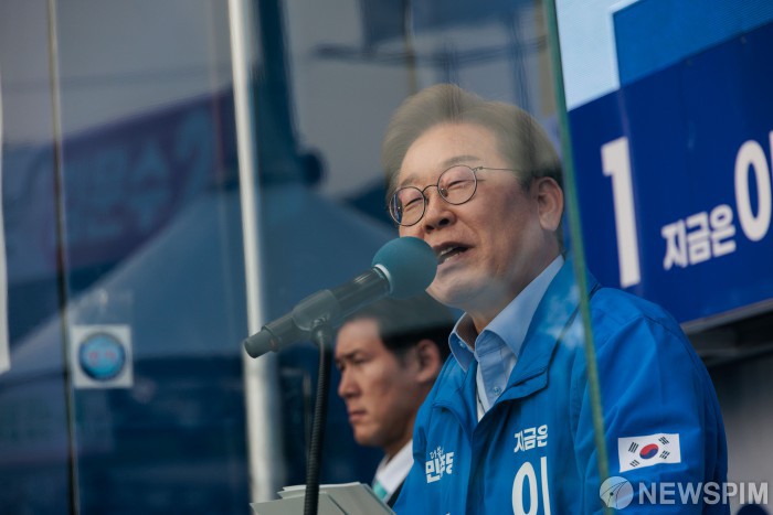 [선택2025] 이재명 "기본사회위 설치…생애소득 보장 등 정책 지원"
