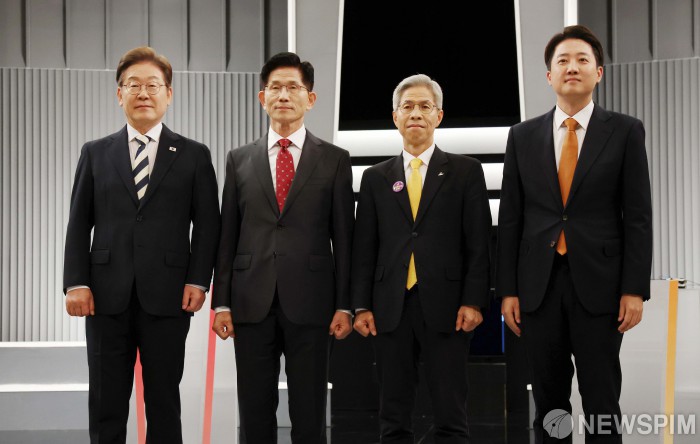 [대선 TV토론] 의료비 개편 설전…이재명 "의료쇼핑 통제" vs 이준석 "건보 재정 현실화"