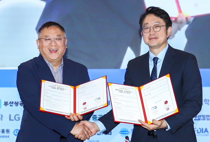 LG전자, 기능성 유리 '마린 글라스'로 B2B 신소재 시장 확대
