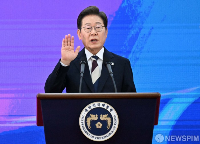 美싱크탱크 "李 대통령, DJ 이후 가장 험난한 도전 직면"