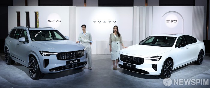 볼보의 자존심...스웨디시 플래그십 '신형 XC90 및 S90' 국내 동시 출시