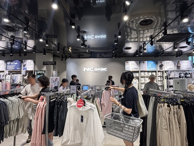 NC베이직, 매출 556% 성장...베이직 아이템 불티나게 팔렸다