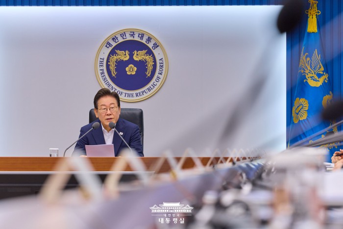 李대통령 "노동시장 이중구조 문제 해결해야"