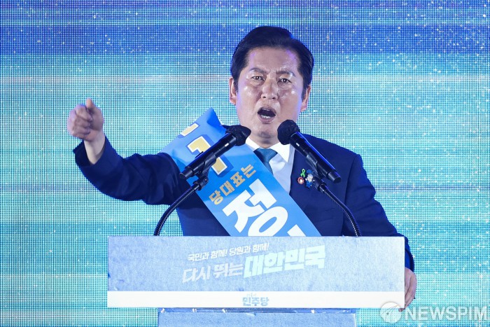 韩执政党选出新任党首 李在明祝词内容政治意味十足