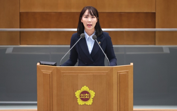 이인애 경기도의원 "청년기본소득 개편안, 정치적 생색내기 그쳐" 비판