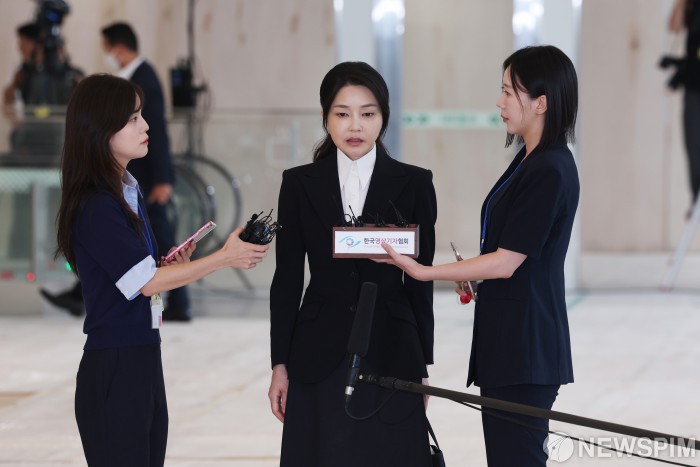 특검 출석하며 발언하는 김건희 여사