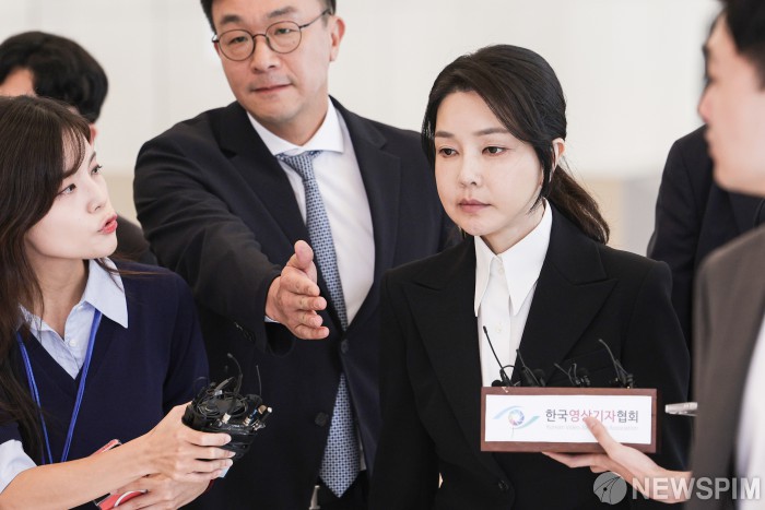 韩前总统尹锡悦夫人金建希接受独检组调查