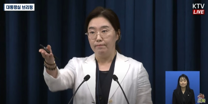 李대통령, 취임 두 달 만에 주한외교단 첫 만찬…APEC 성공 개최 협조 당부