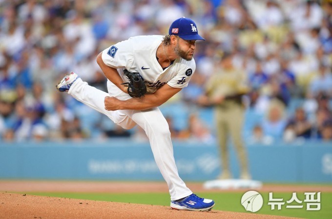 [MLB] 커쇼 6이닝 1실점… 다저스, SD 잡고 공동 1위 도약