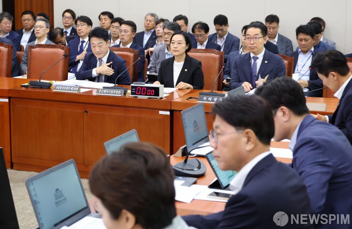 국회 산자중기위 제3차 전체회의