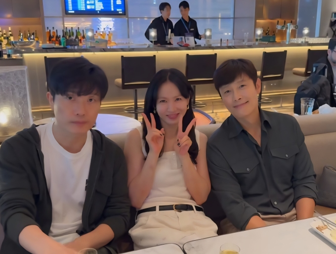 손예진, SNS 계정 돌연 삭제… "이유 나도 몰라"