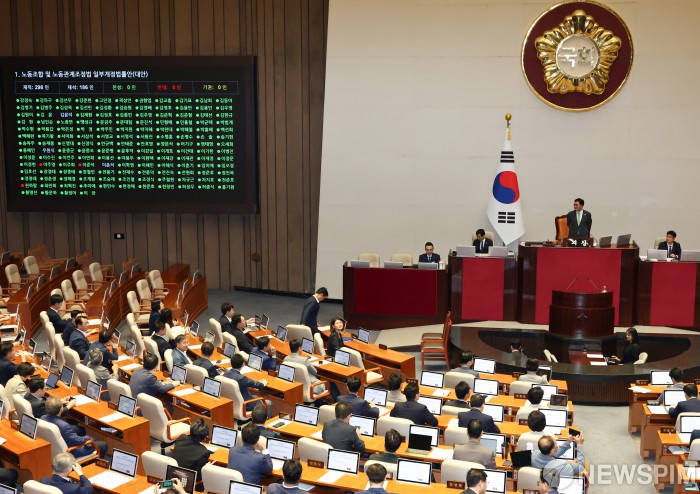 [교육의 사법화] ① 대한민국 교육계는 '사법 전성시대'…스마트폰도 법으로 금지
