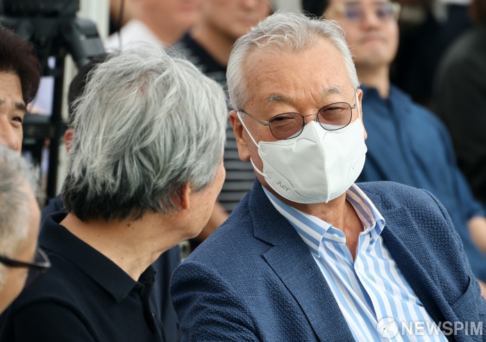 윤영달 크라운해태 회장, 서울조각페스티벌 개막식 참석