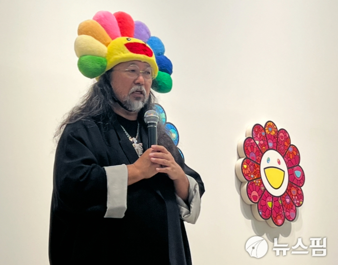 GD·블핑·뉴진스와 콜라보했던 무라카미 다카시 "케데헌은 못봤다"