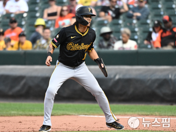 [MLB] 배지환, 대주자로 교체 투입…피츠버그는 6연패 늪