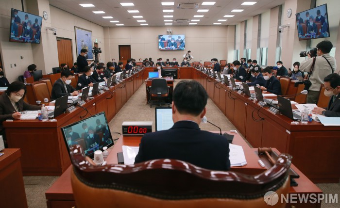 [미리보는 국감] 산자위, '웨스팅하우스·한미관세' 두고 송곳 질의 전망