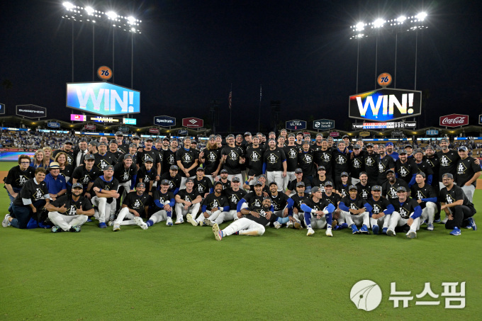 [MLB] 김혜성, PS 데뷔전서 결승 득점...다저스, NLCS 진출