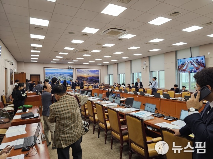 국토위 국정감사 스타트…집값불안·추가대책·건설안전 '도마 위'