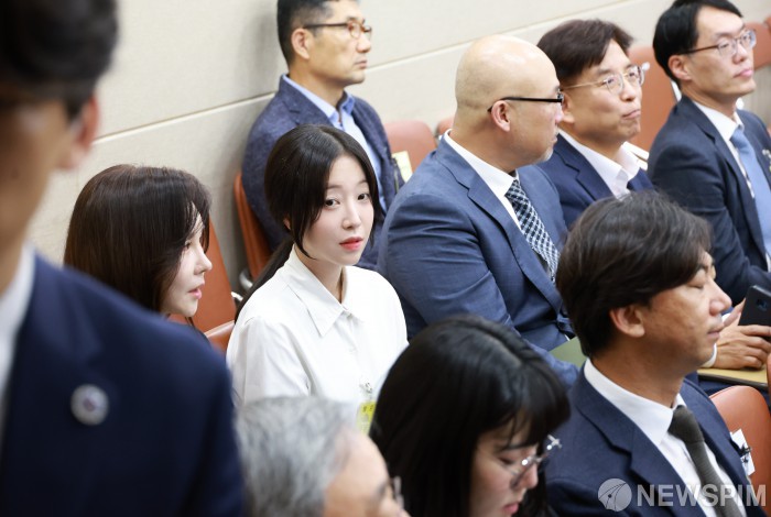 국정감사 출석한 유튜버 쯔양