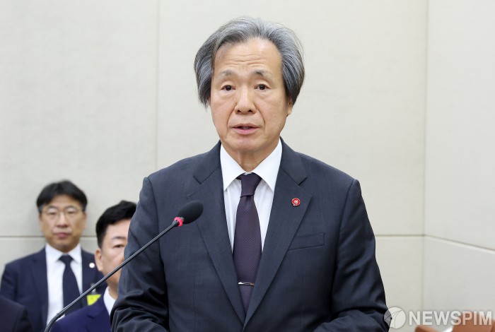 [2025 국감] 제약사 불법 리베이트 지적에…정기석 "성분명 처방 도입 필요"