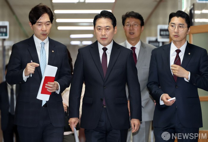 野 장동혁 "관세협상, 기업 부담 늘려 실패 가리는 무책임함 용서 않을 것"