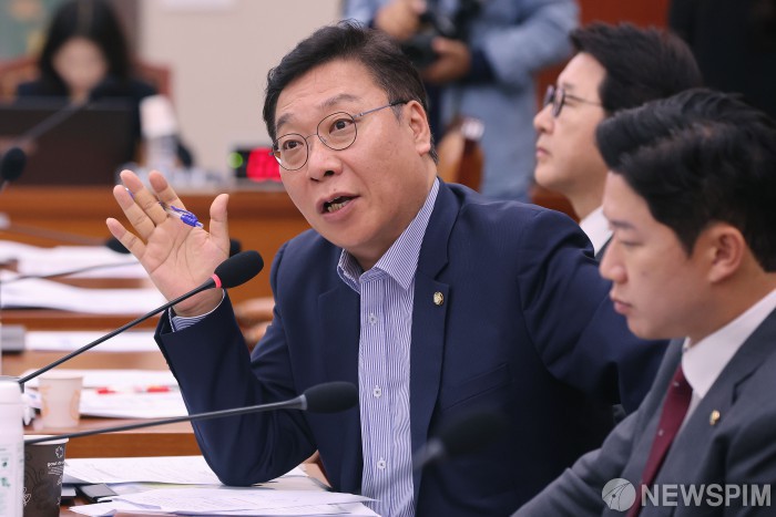 [2025 국감] 野 정연욱 "정부, '미국 로또 구매대행' 불법광고 방치"