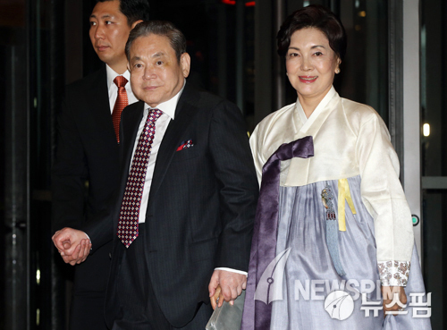 [초격차의 길] '삼성의 아들'에서 '산업 리더'로...이재용 리더십의 전환