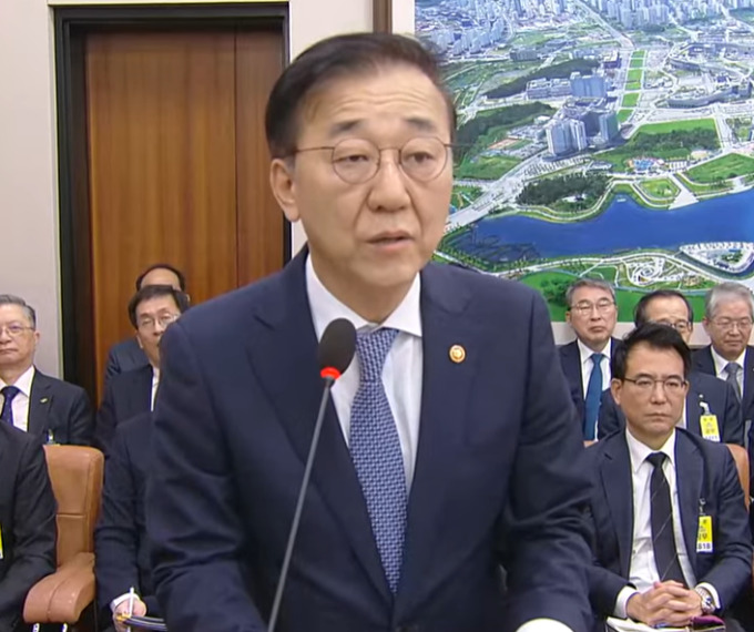 [2025 국감] 김윤덕 국토장관 "국토 1차관 논란 송구…대변인 인사는 사적 문제"