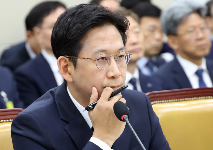 [2025 국감] 배경훈 부총리 "AI 데이터센터 규제 해소, 관계장관회의 통해 범부처 논의"