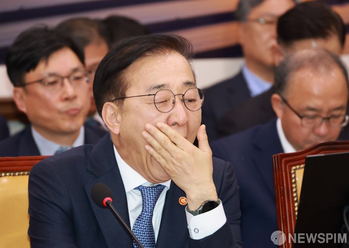 몸도 마음도 피곤한 국감