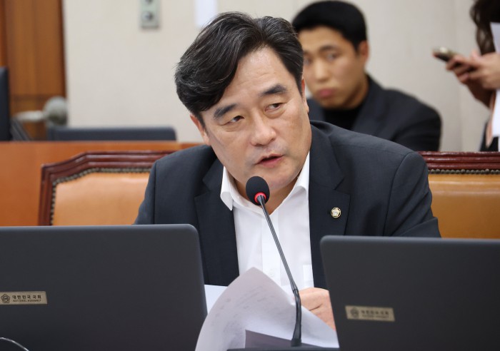 [2025 국감] "21조 퍼붓고 폐업 100만"…중기부 '포퓰리즘 지원' 질타